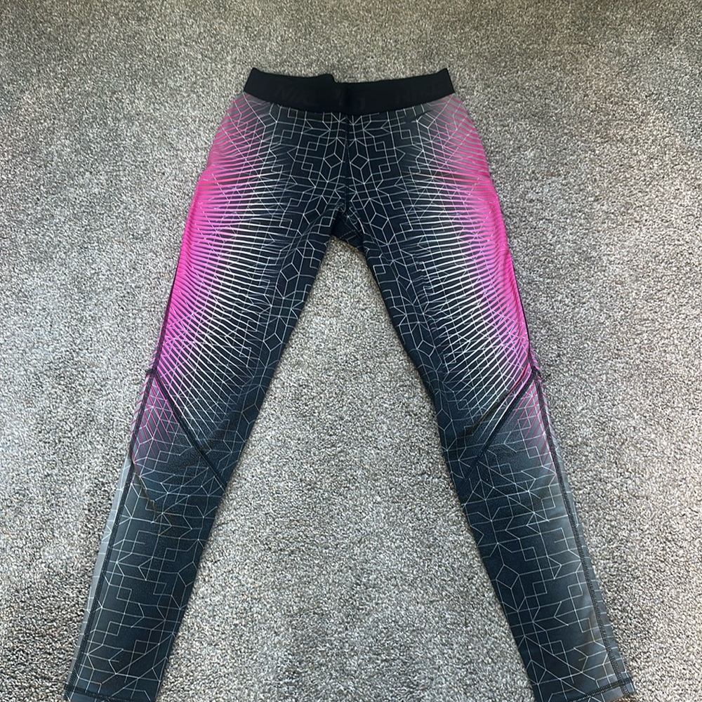 Medium Multicolored Nike pro leggings
